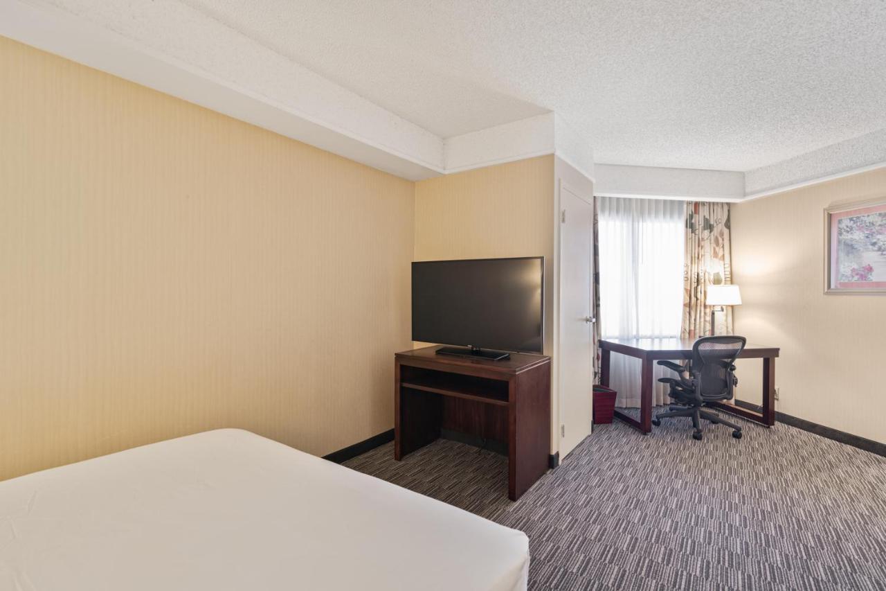 Harmony Suites Secaucus Meadowlands Buitenkant foto